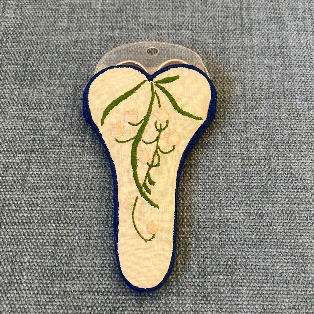 Vintage Knitting Crocheting Sewing Scissors and Cover